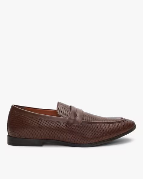 Mumbai Textured Apron-Toe Slip-On Shoes