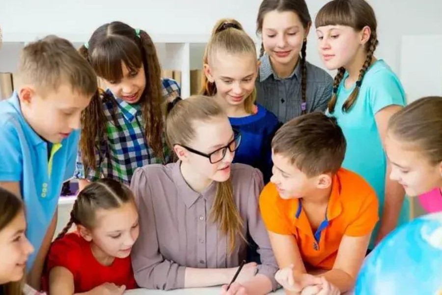 Australia Classifieds Post Graduate Diploma in Montessori Teacher Training Courses.