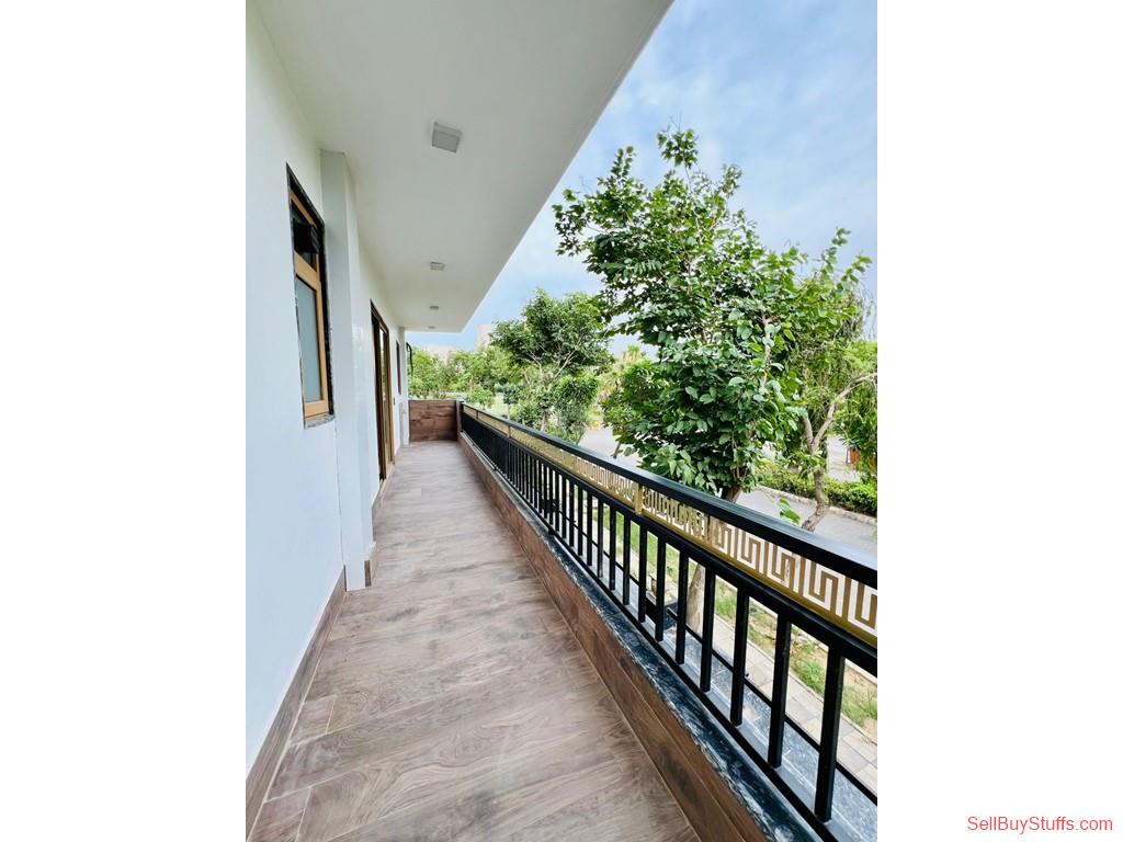 Gurgaon 3BHK Floor Available for Rent in Sector 99