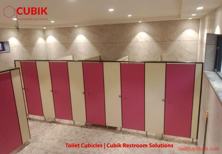 NOIDA Toilet Cubicle With Essential Features