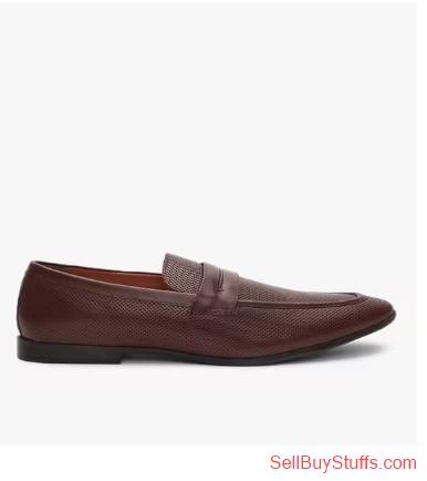 Mumbai Textured Apron-Toe Slip-On Shoes