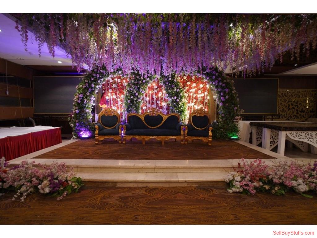 Delhi Precious Forever Banquet Halls In Peeragarhi