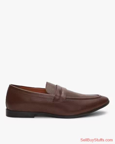 Mumbai Textured Apron-Toe Slip-On Shoes