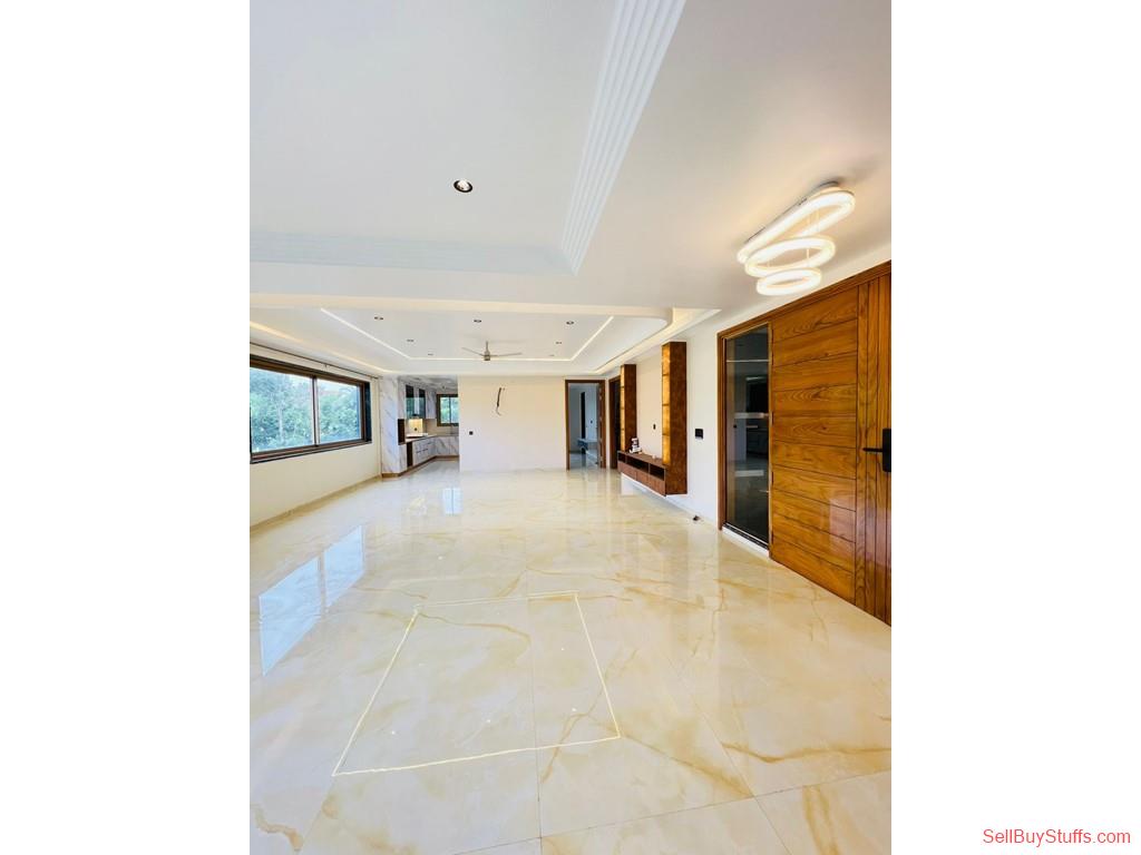 Gurgaon 3BHK Floor Available for Rent in Sector 99
